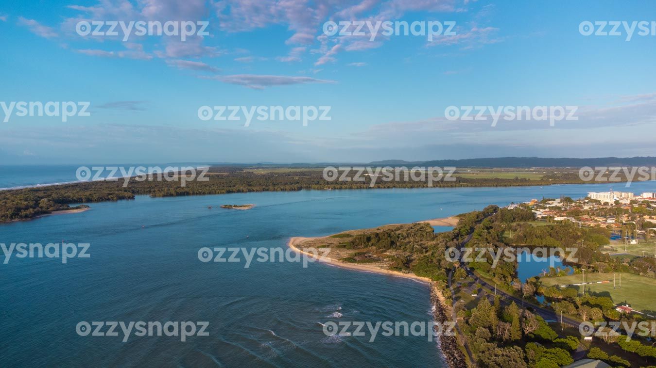 ozzysnapz_221319_low Stock image of the Richmond River during sunrise in Ballina.