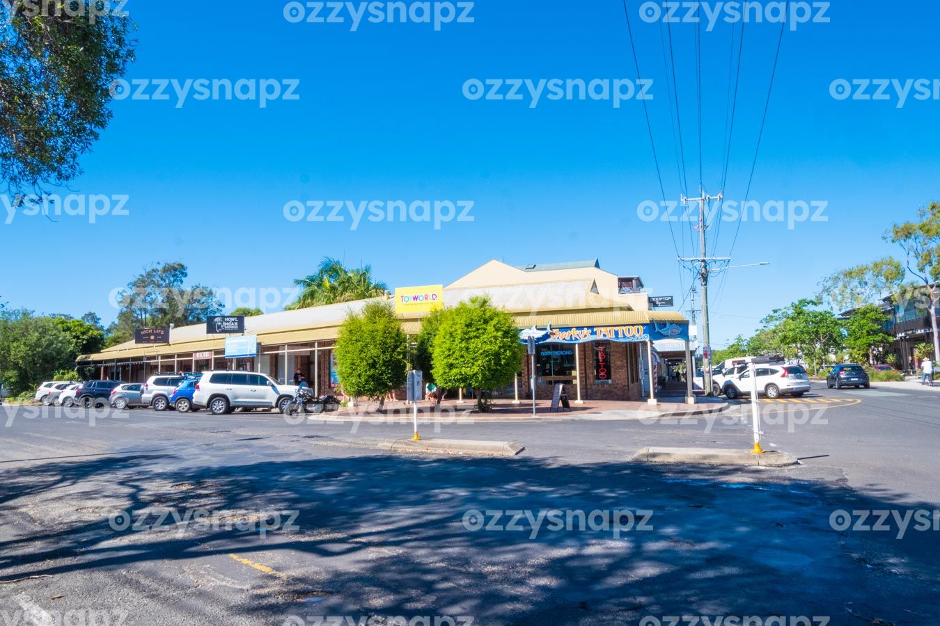 ozzysnapz_221376_low Download this stunning stock image of the vibrant Byron Bay shops in the town centre. Perfect for promoting the best of Byron Bay's shopping district!