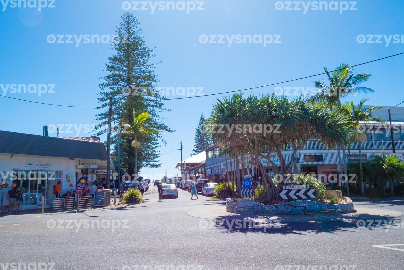 ozzysnapz_221404_low Download this vibrant stock image of the Jonson St roundabout in Byron Bay, featuring beautiful mosaic decor and green trees.